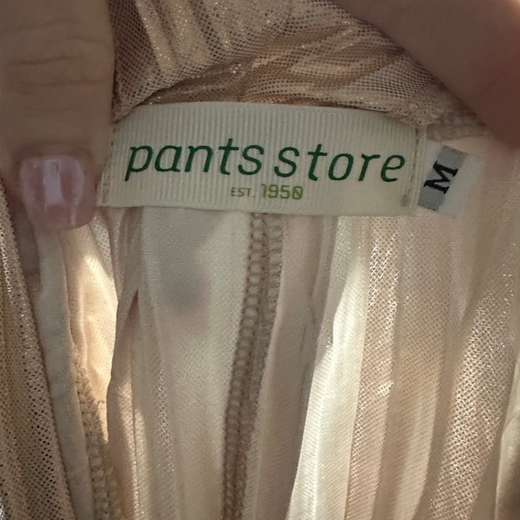 Pants Store Adrienne V-Neck Pleated Women's Top Size Medium Festive - Picture 6 of 7